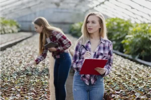 15 Career Opportunities In Agriculture To Pursue Today